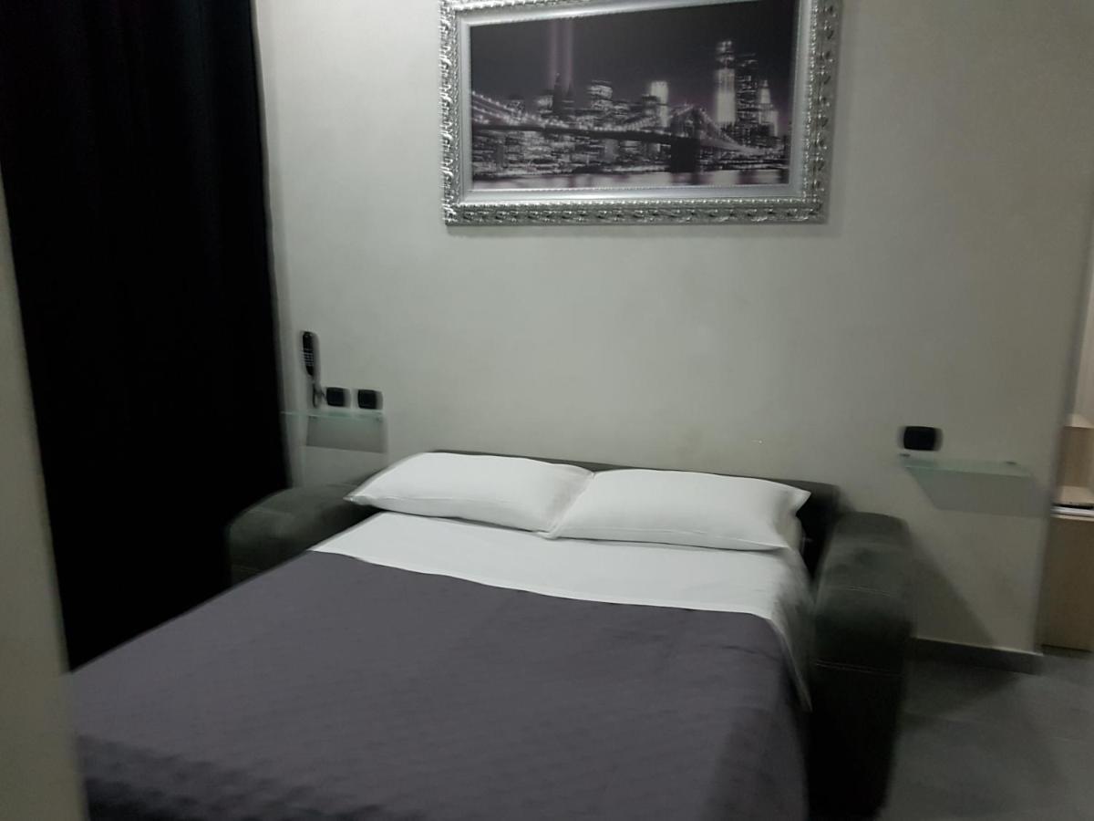 Hotel Taromy Napoli Exterior foto